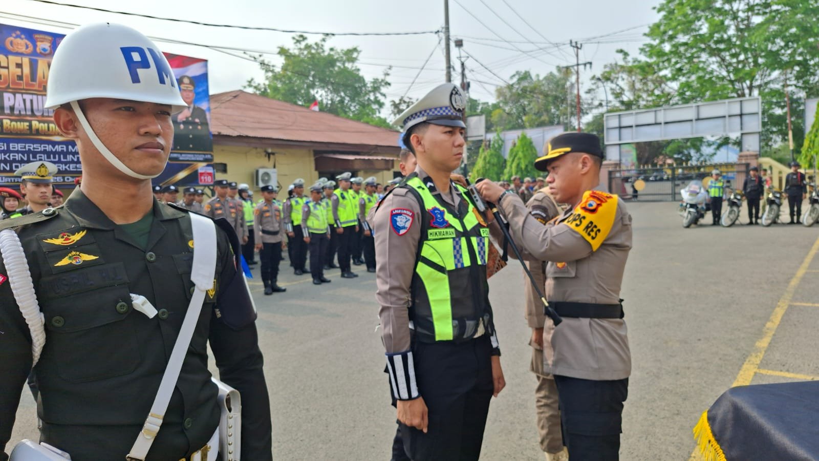 Pimpin Apel Gelar Pasukan Ops Patuh 2026, Kapolres Bone Imbau Masyarakat Patuhi Peraturan Lalu Lintas